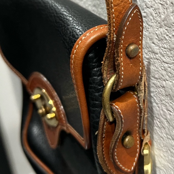 Vintage 1970s Dooney & Bourke Cavalry Spectator Leather Bucket Crossbody Bag - Picture 6 of 16